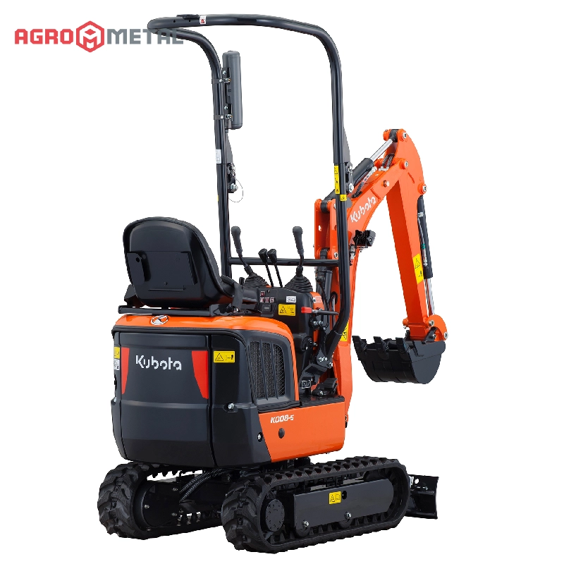 Minikoparka Kubota K008-5 widok z tyłu z prawej strony